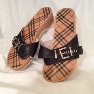 Burberry Shoes - Burberry Wood and Leather Slides Burberry Shoes - Burberry Wood and Leather Slides